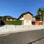 Nai\'A Suites